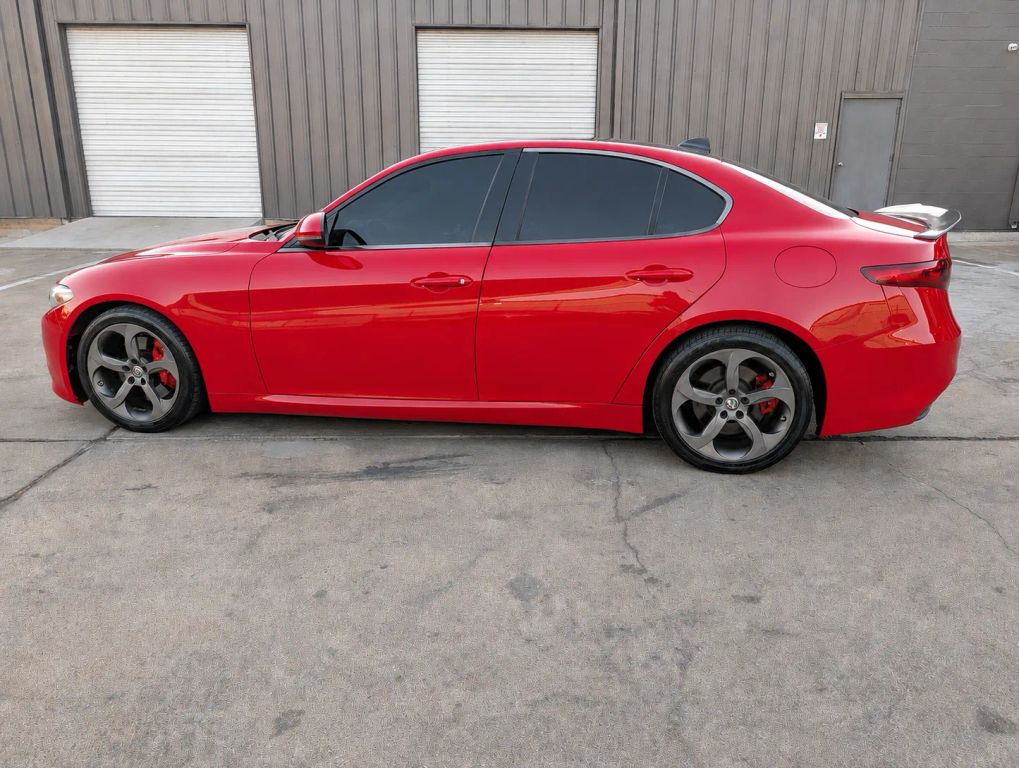alfa romeo giulia 2017 ZARFAEBN8H7537351 image alfa romeo giulia 2017 ZARFAEBN8H7537351 image